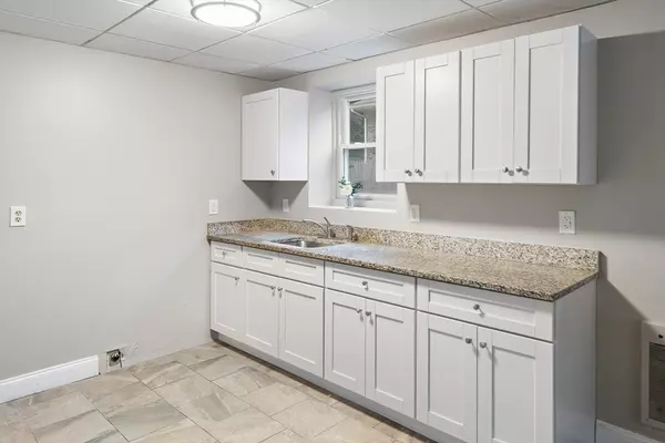 Woburn, MA 01801,83 Merrimac Street