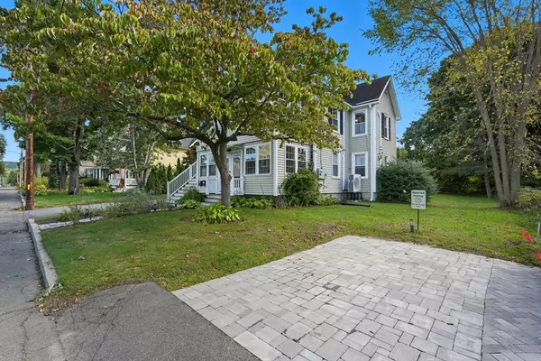 Easthampton, MA 01027,34 Briggs St