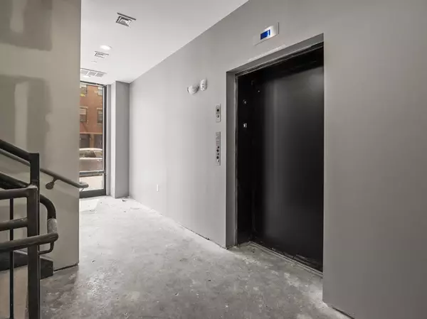 Boston, MA 02128,2 Maverick Sq