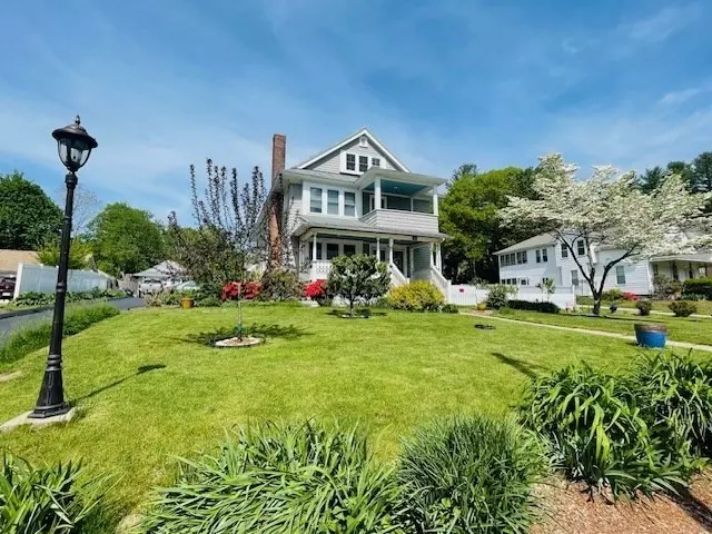 Worcester, MA 01602,369 May St #2