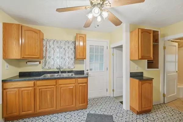Taunton, MA 02780,99 Summer St