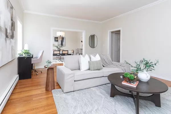 Boston, MA 02114,140 Charles St #2
