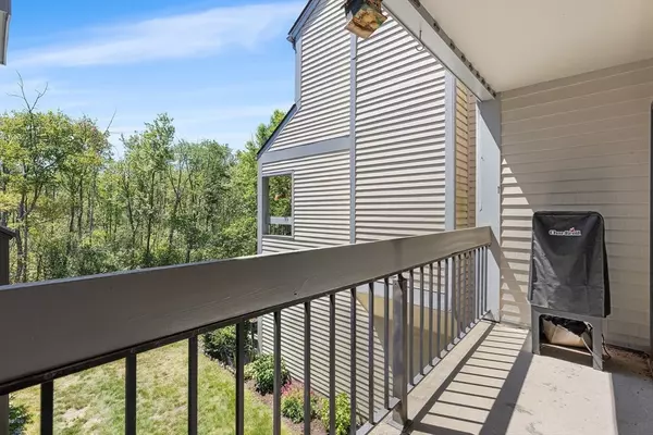 Peabody, MA 01940,1100 Salem St #93