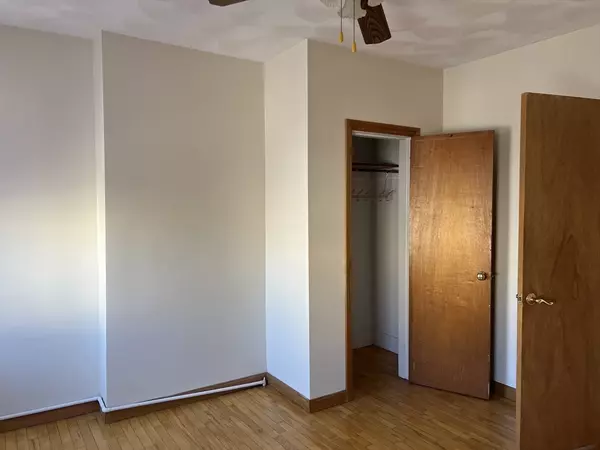 Cambridge, MA 02139,84 Hampshire St #3