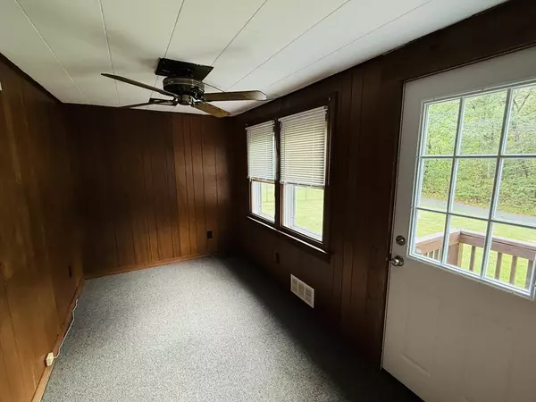 Hopkinton, MA 01748,14 Kruger Rd