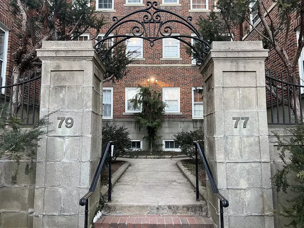 Cambridge, MA 02138,77-79 Martin St #43