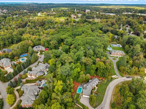 Andover, MA 01810,3 Willoughby Ln