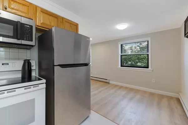 Melrose, MA 02176,51 Lynde St #3