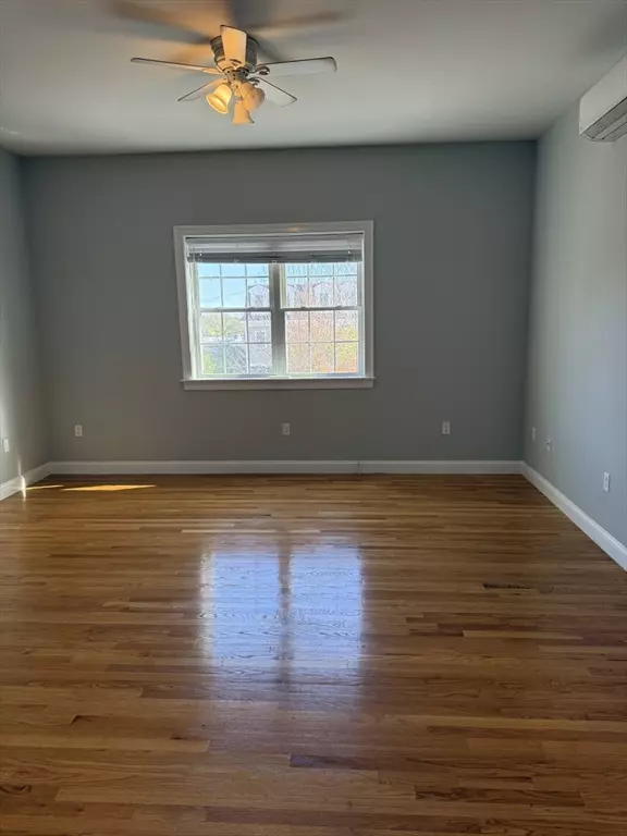 Braintree, MA 02184,60 Pearl Street #206