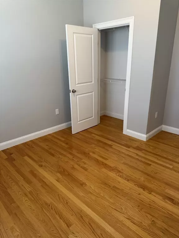 Braintree, MA 02184,60 Pearl Street #206