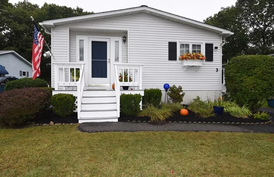 3 Hickory Circle, Rockland, MA 02370