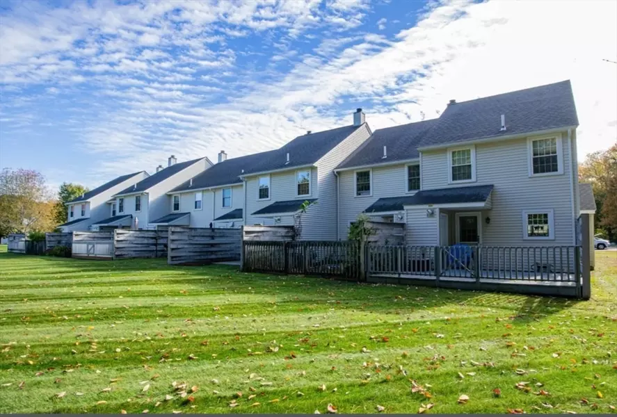 728 Auburn St #F6, Whitman, MA 02382