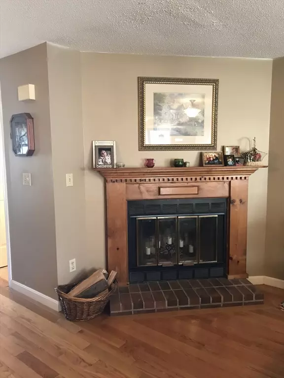 Whitman, MA 02382,728 Auburn St #F6