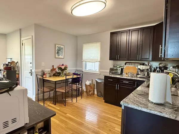 Medford, MA 02155,10 Granville Avenue #2