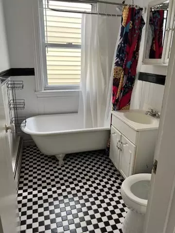 Somerville, MA 02143,237 Highland #3R