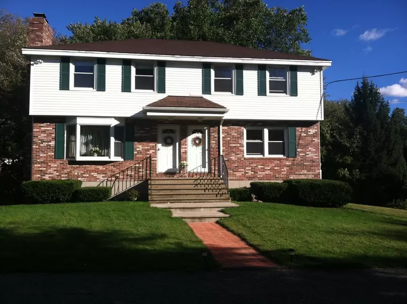 18 Jetwood St #18, North Andover, MA 01845
