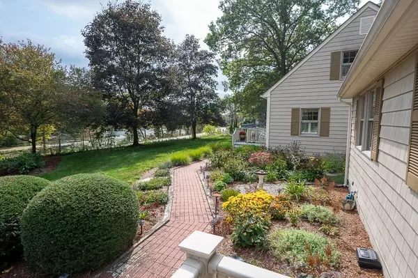 Millbury, MA 01527,123 Riverlin Street