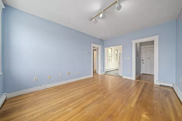 Boston, MA 02135,1625 Commonwealth Ave #18