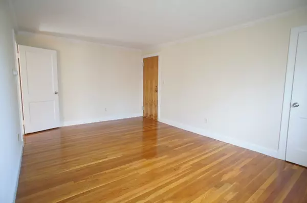 Quincy, MA 02170,165 Everett St #2