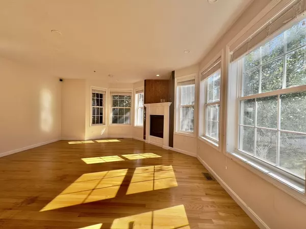 Boston, MA 02122,16 Saco Street #2