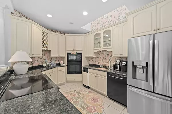 Scituate, MA 02066,11 Forest Lane #11