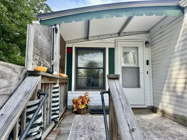 Middleboro, MA 02346,11 David Drive
