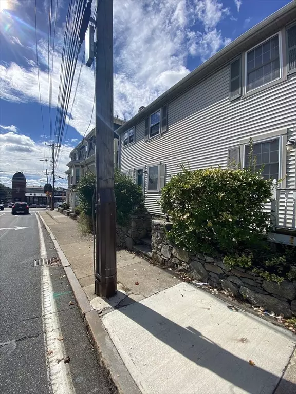 Framingham, MA 01701,8A Elm St #8A