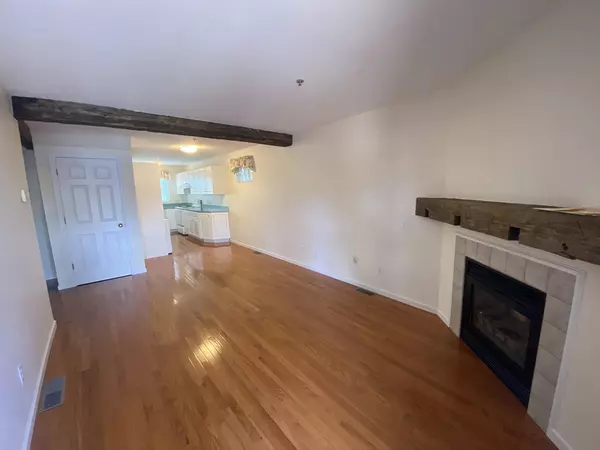 Framingham, MA 01701,8A Elm St #8A