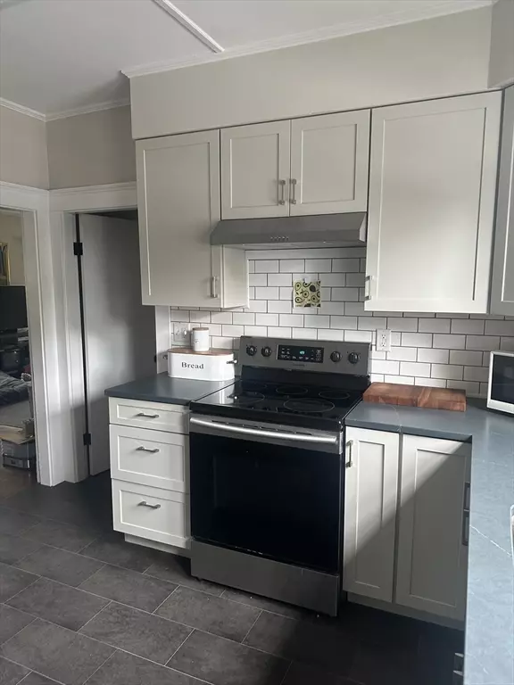 Haverhill, MA 01835,32 Harding Ave