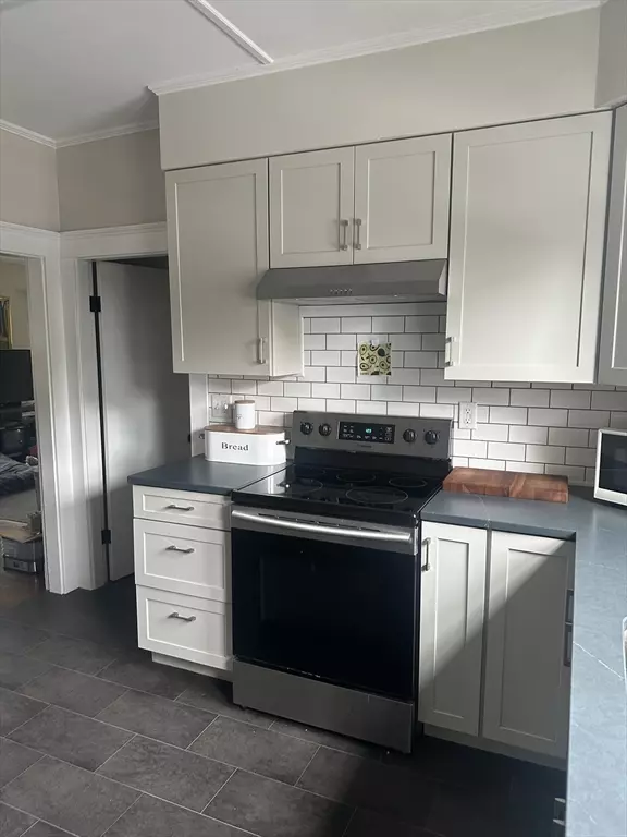 Haverhill, MA 01835,32 Harding Ave