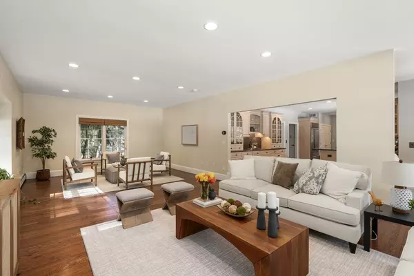 Dover, MA 02030,62 Walpole St