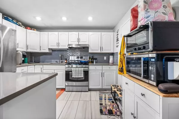 Saugus, MA 01906,26 Winter St #11