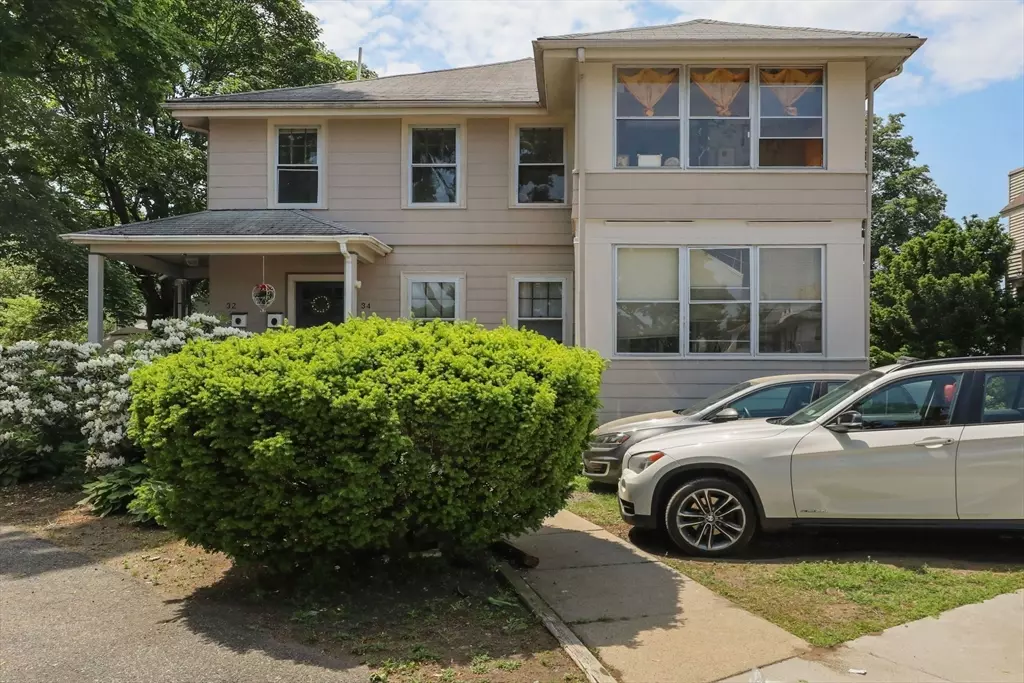 Newton, MA 02460,32-34 Rossmere Street