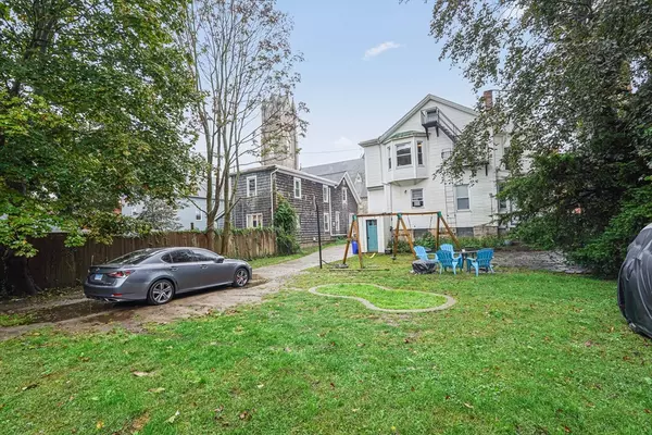 New Bedford, MA 02740,115 Hillman St