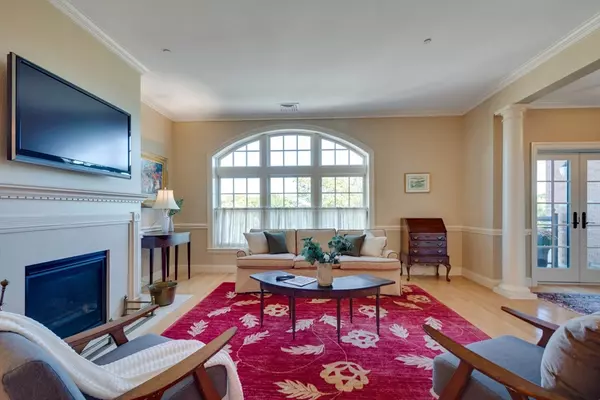 Winchester, MA 01890,10 Winchester Pl #301