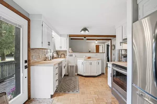 Longmeadow, MA 01106,82 West Road