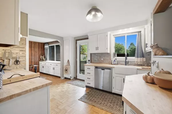 Longmeadow, MA 01106,82 West Road