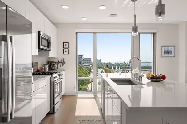 Boston, MA 02128,45 Lewis Street #409