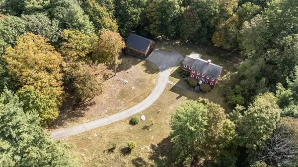 North Reading, MA 01864,7 Gowing Ln