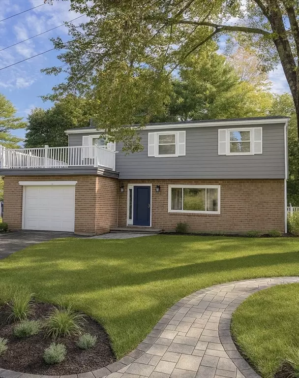 Easton, MA 02375,7 Coolidge Cir