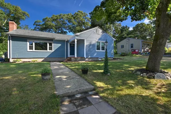 Acushnet, MA 02743,25 Pershing Ave