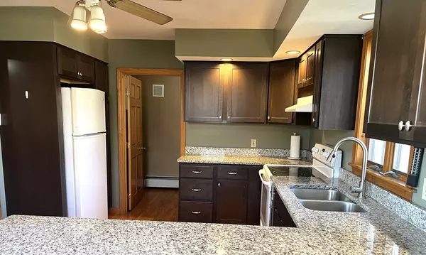 Swansea, MA 02777,1261 Gar Hwy