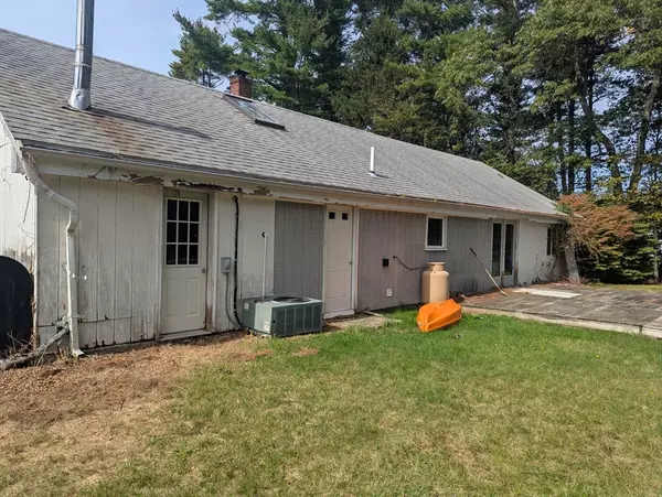 Freetown, MA 02717,3 Abraham Ave