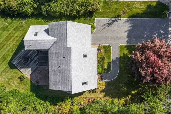 Falmouth, MA 02536,37 Seashell Ln