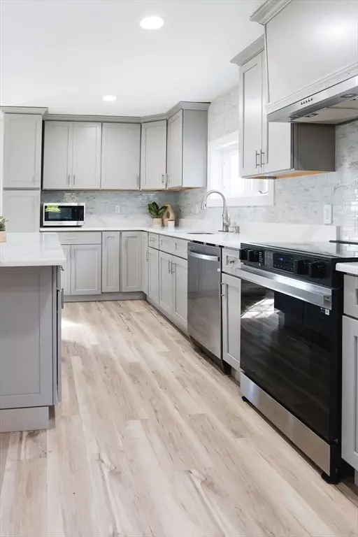 Leominster, MA 01453,41 Hill St