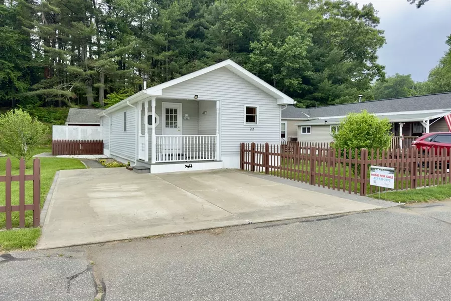22 Quaboag Valley Co Op St., Palmer, MA 01069