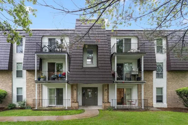 Milford, MA 01757,18 Shadowbrook Lane #40