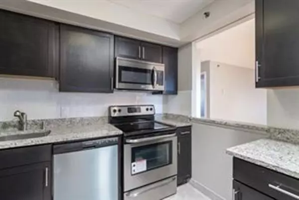Quincy, MA 02169,1025 Hancock St #12J