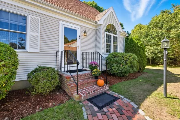 Falmouth, MA 02536,16 Trotting Park Rd #4B