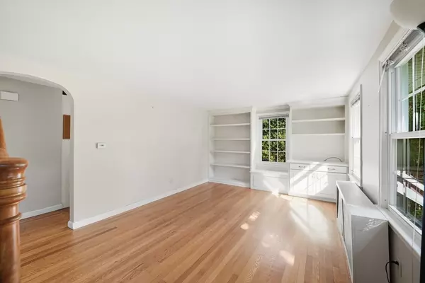 Longmeadow, MA 01106,1636 Longmeadow St